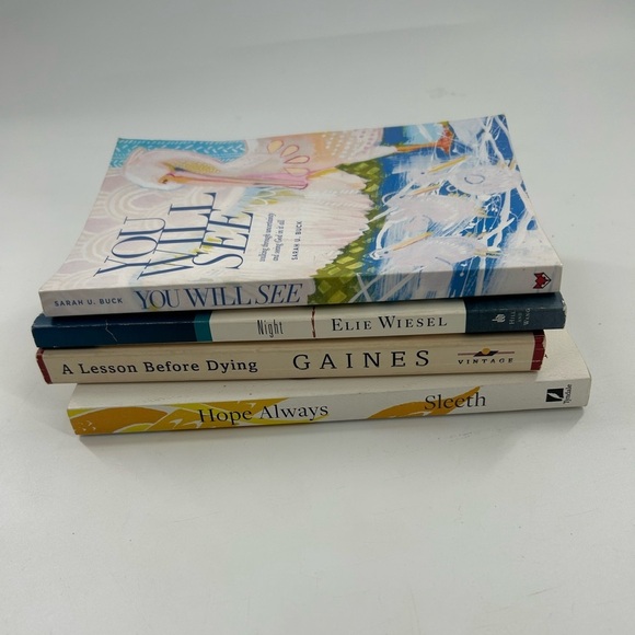 Set of Four Inspirational Books - Picture 2 of 3